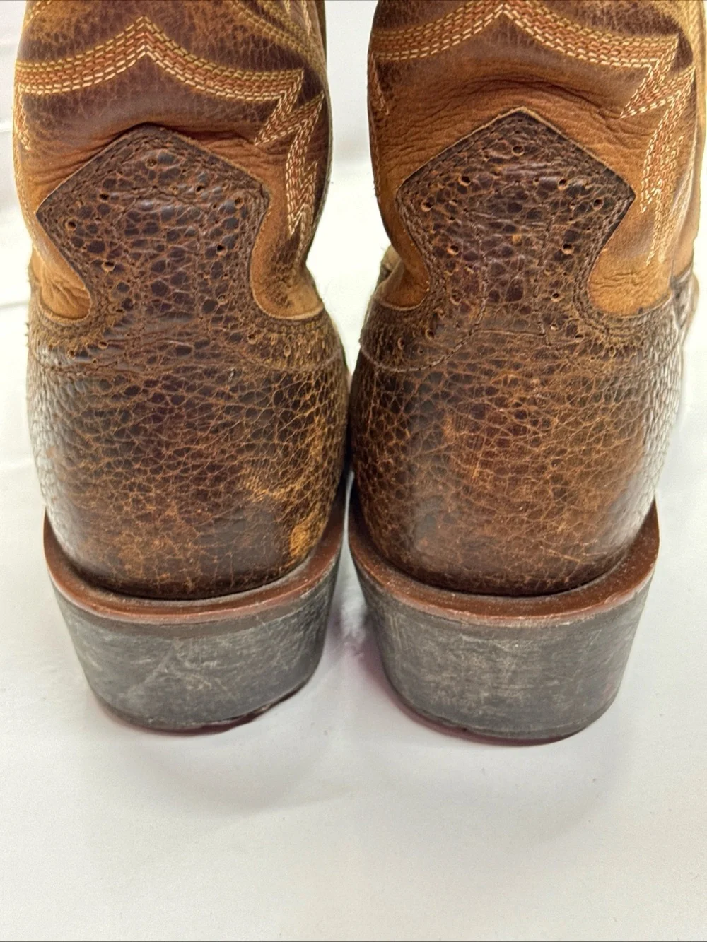 Ariat Men's 10002227 Heritage Roughstock Square Soft Toe Western Boot Brown 9EE